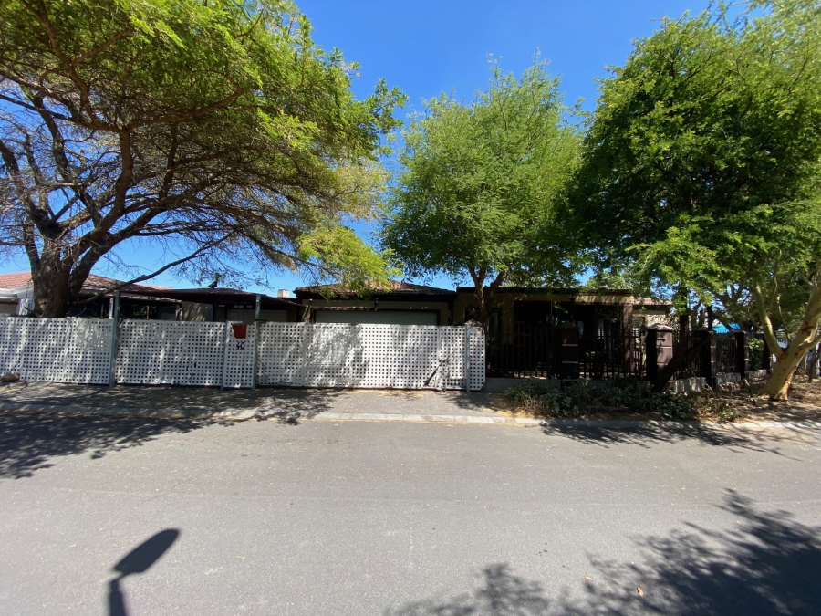 3 Bedroom Property for Sale in Sonnekuil Western Cape
